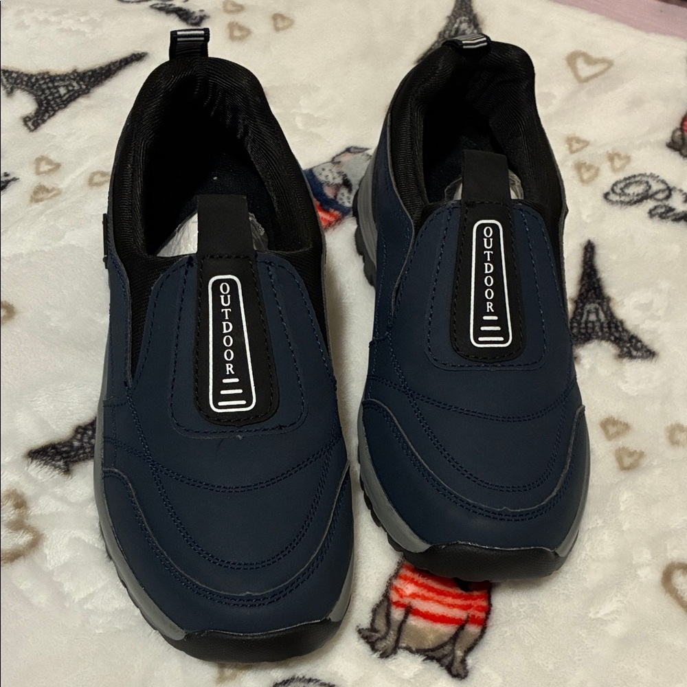 NWOT Outdoor Balance Navy Slip-On Sneakers